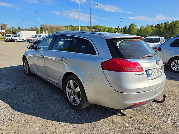 Opel Insignia 4 of 5