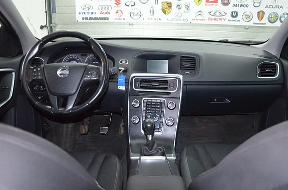 Volvo S60 9 of 11