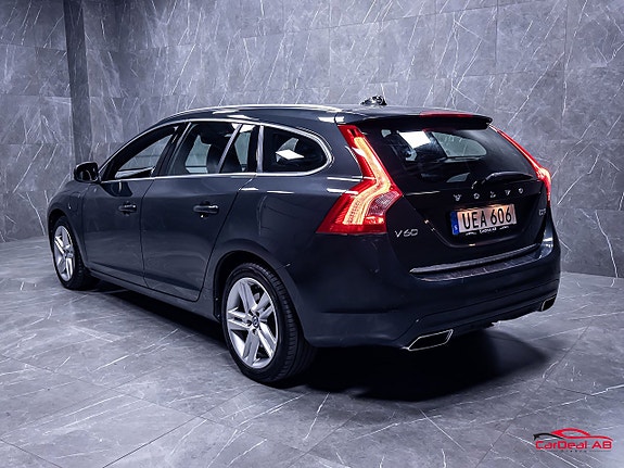 Volvo V60 5 of 27