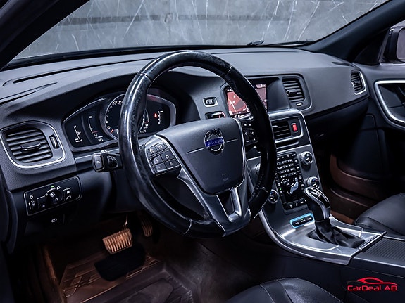 Volvo V60 12 of 27