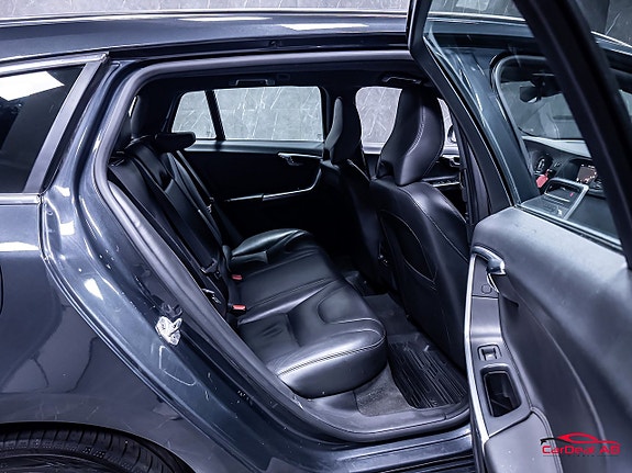 Volvo V60 16 of 27