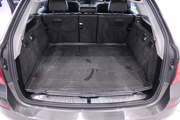 BMW 520d 30 of 30