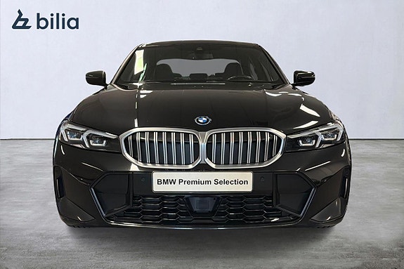 BMW 330e 5 of 18