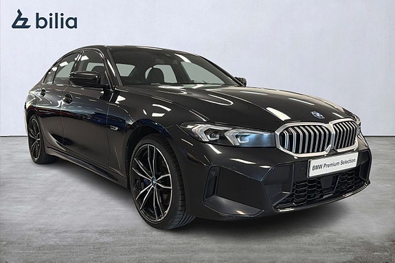 BMW 330e 18 of 18