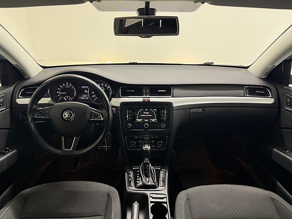 Skoda Superb 8 of 17