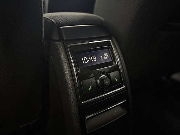 Skoda Superb 13 of 17