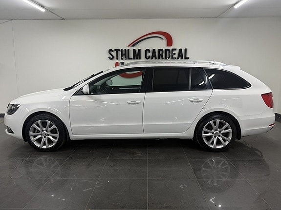 Skoda Superb 3 of 5