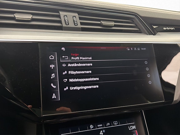 Audi Q8 20 of 30