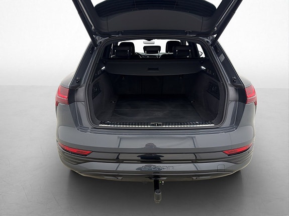 Audi Q8 9 of 30