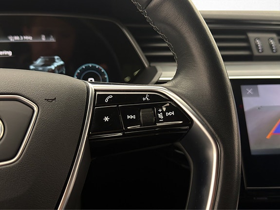 Audi Q8 30 of 30