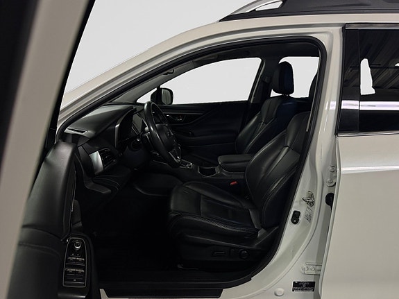 Subaru Outback 12 of 27