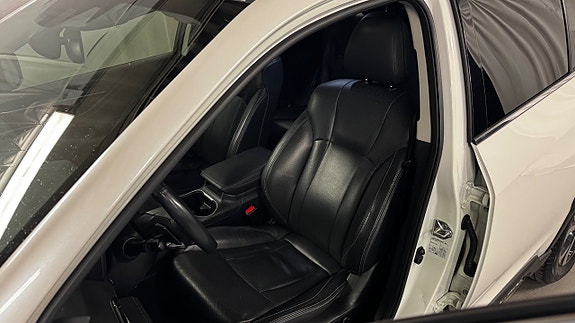 Subaru Outback 13 of 27
