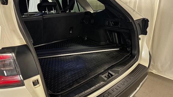 Subaru Outback 6 of 27