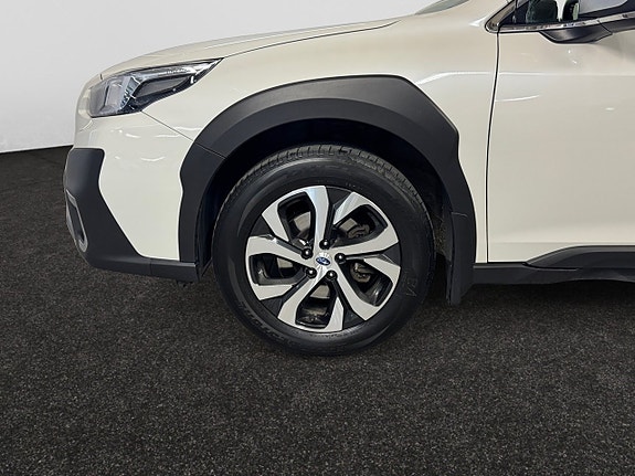 Subaru Outback 4 of 5