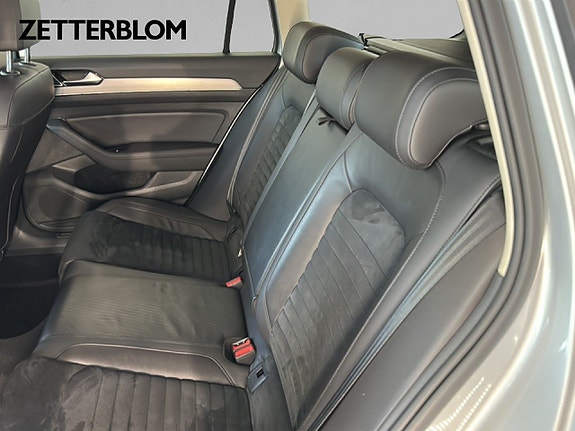 Volkswagen Passat 9 of 19