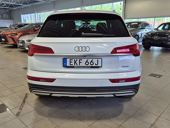 Audi Q5 4 of 5