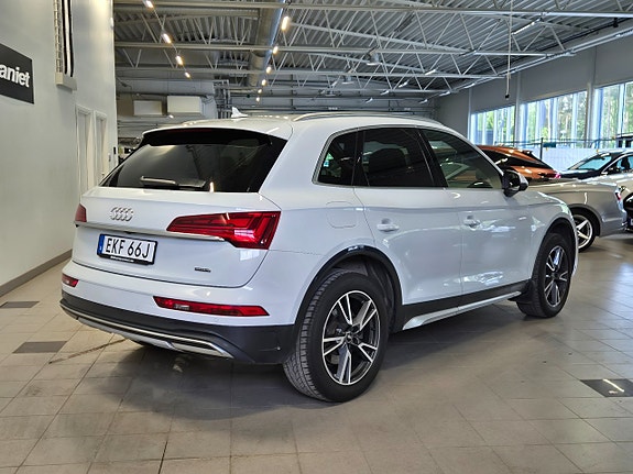 Audi Q5 3 of 5