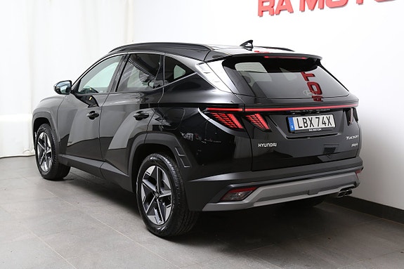 Hyundai Tucson 3 of 5