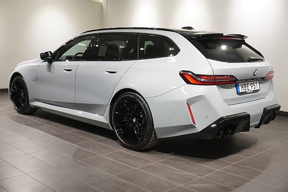 BMW M5 3 of 23