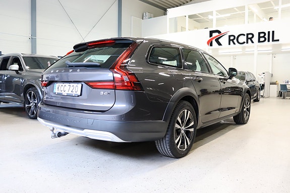 Volvo V90 Cross Country 5 of 5