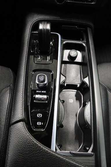 Volvo V90 Cross Country 18 of 29