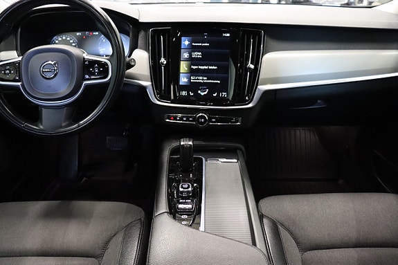 Volvo V90 Cross Country 17 of 29