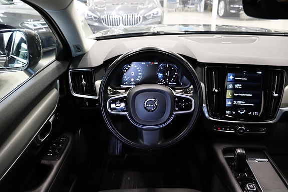 Volvo V90 Cross Country 15 of 29