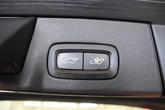 Volvo V90 Cross Country 7 of 29