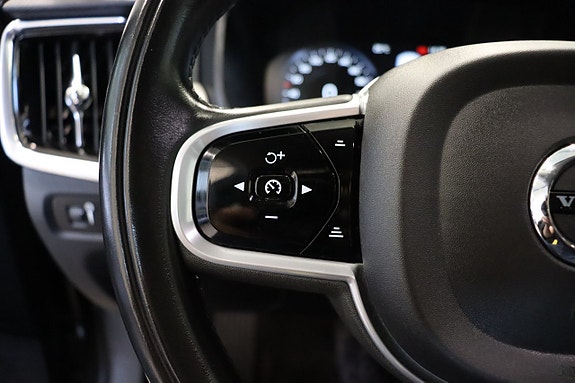 Volvo V90 Cross Country 21 of 29