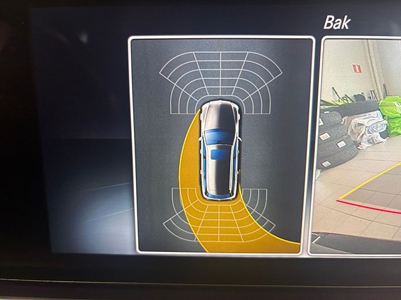 Mercedes-Benz E200 20 of 26