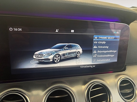 Mercedes-Benz E200 26 of 26