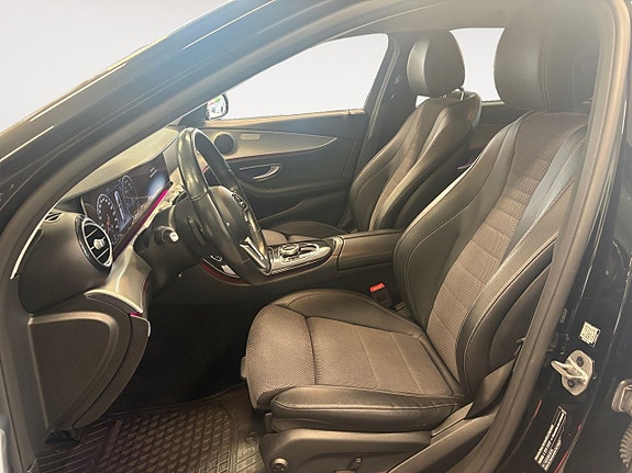 Mercedes-Benz E200 10 of 26
