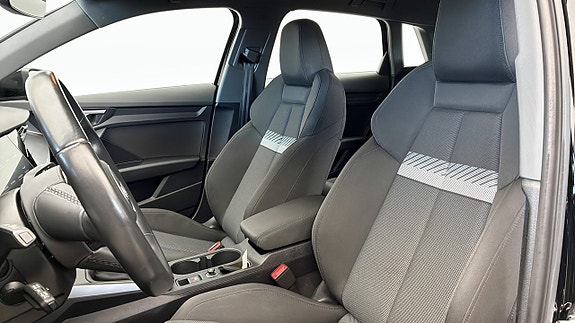 Audi A3 8 of 12