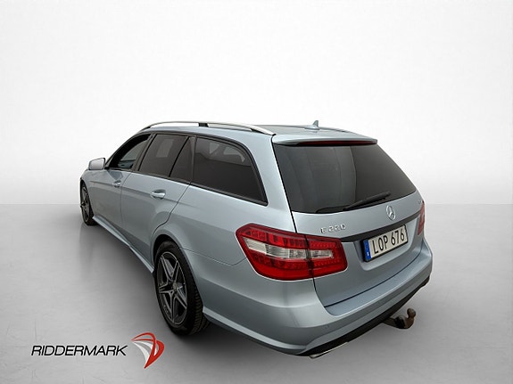 Mercedes-Benz E220 8 of 30