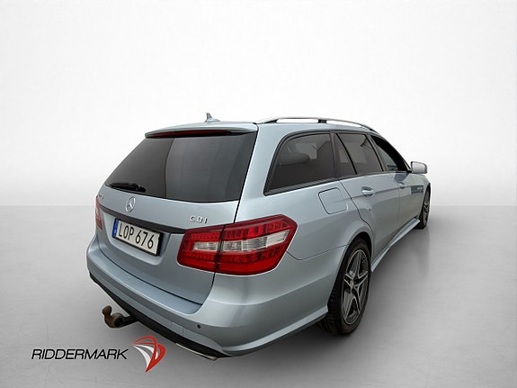 Mercedes-Benz E220 5 of 30