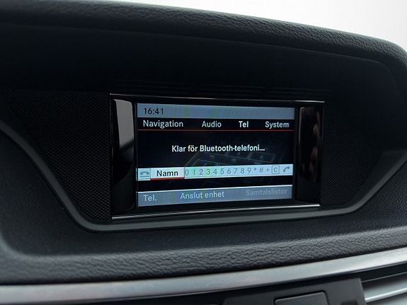 Mercedes-Benz E220 21 of 30