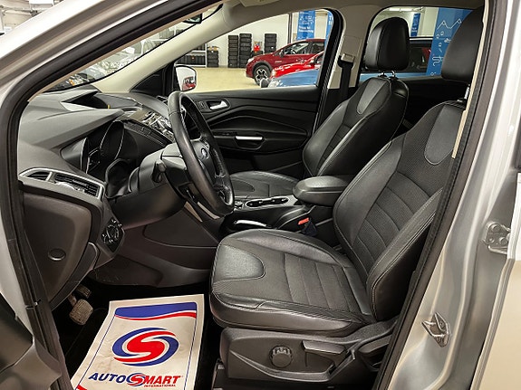 Ford Kuga 8 of 17