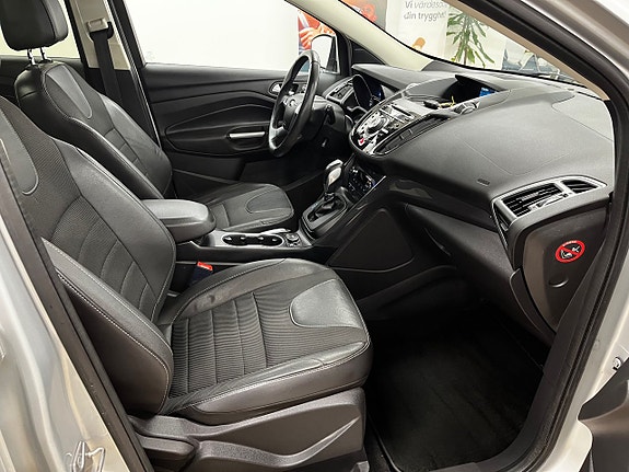 Ford Kuga 11 of 17