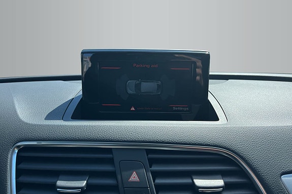 Audi Q3 13 of 18