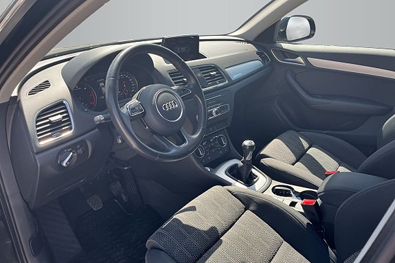 Audi Q3 10 of 18