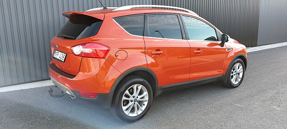 Ford Kuga 2 of 5