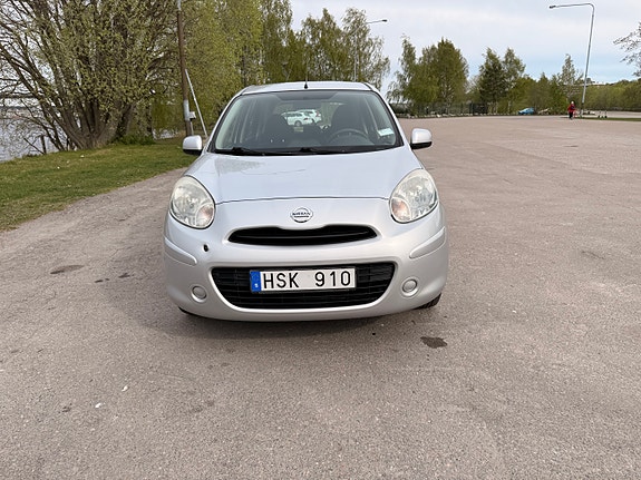 Nissan Micra 2 of 5