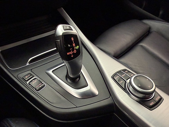 BMW 118i 22 of 30