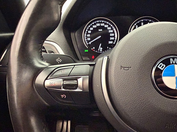 BMW 118i 15 of 30
