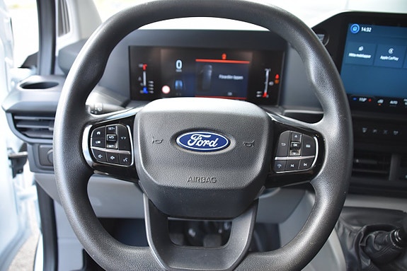 Ford Transit Custom 20 of 26