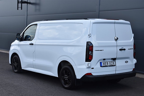 Ford Transit Custom 16 of 26