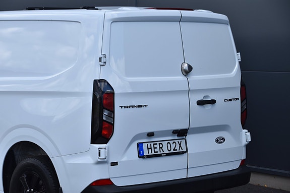 Ford Transit Custom 17 of 26