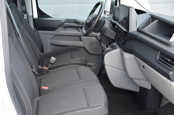 Ford Transit Custom 18 of 26