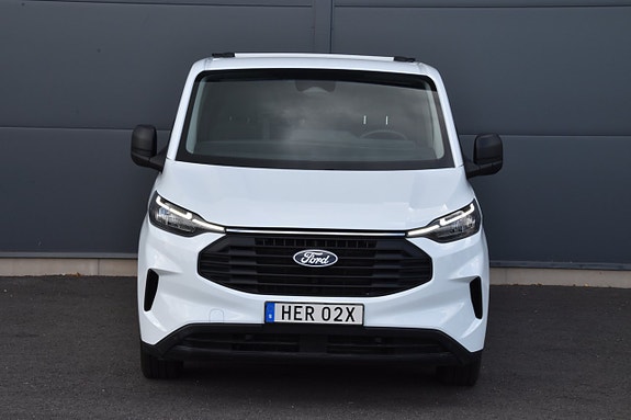 Ford Transit Custom 10 of 26