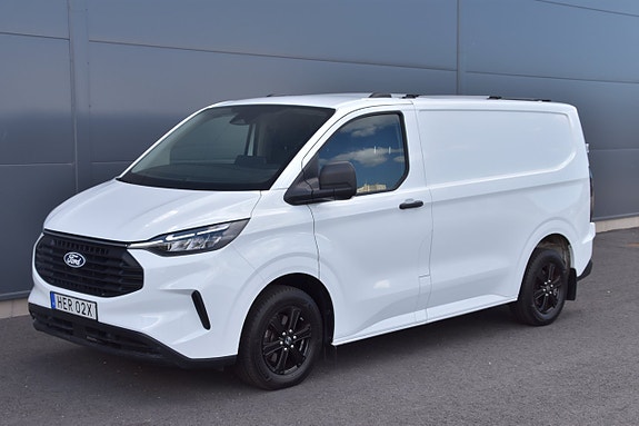 Ford Transit Custom 13 of 26